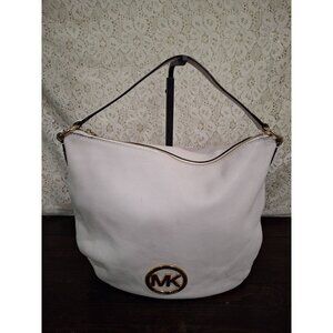 Michael Kors Fulton Large Hobo Bag in "Vanilla" Peebled Leather/Pre-owned, Good